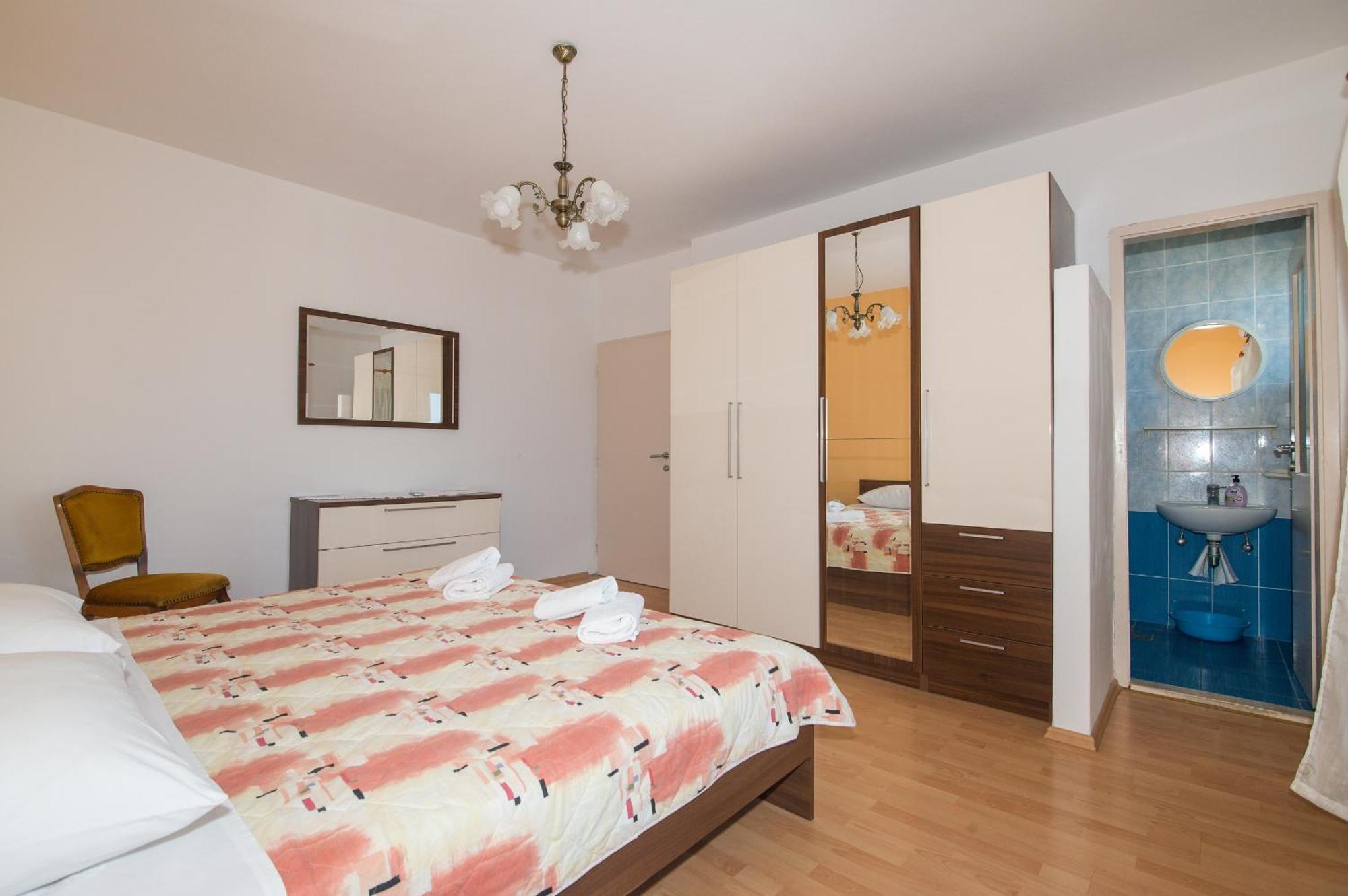 Apartments Marieta Makarska Room photo